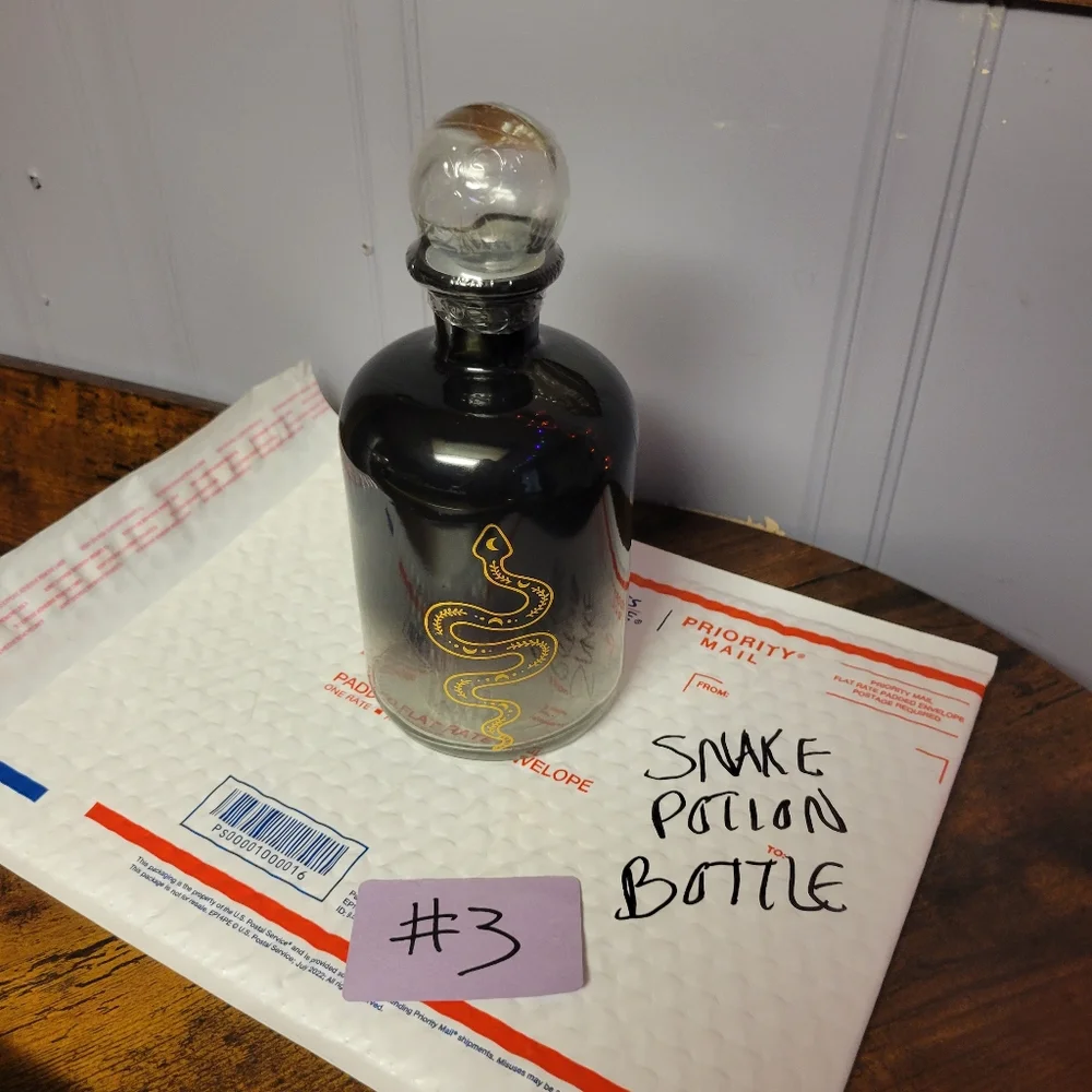 Target Bullseye Halloween ombre decanter/potion bottle w round stopper glass